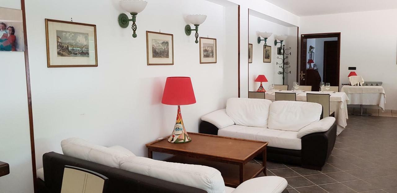 הוילה Contrada  Agriturismo Ricciardelli מראה חיצוני תמונה